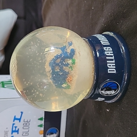 Mavericks Fan For Life Snow Globe - Picture 1 of 8